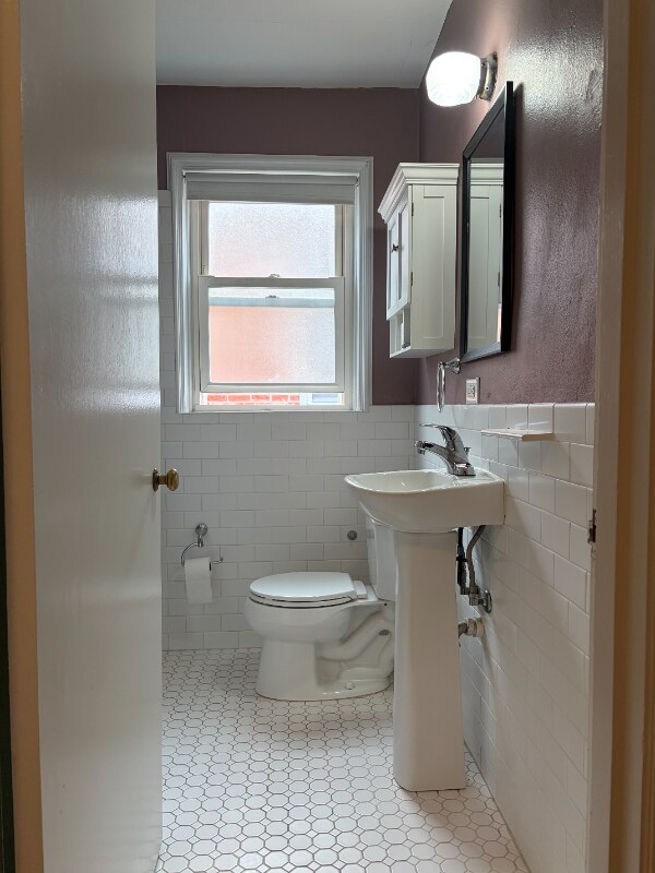 Foto del edificio - 5665 Pernod Ave