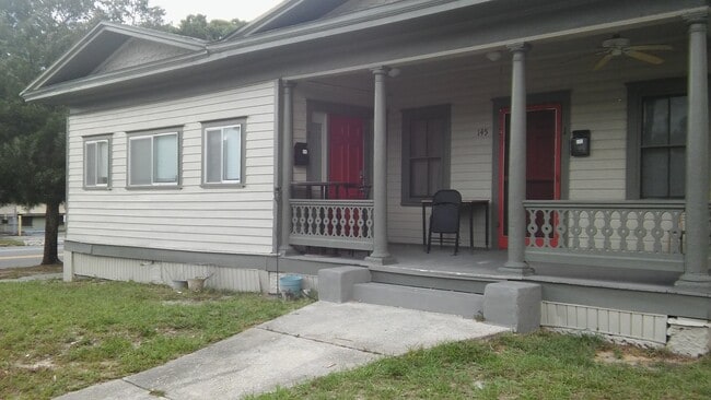 Building Photo - 145 W Voorhis Ave