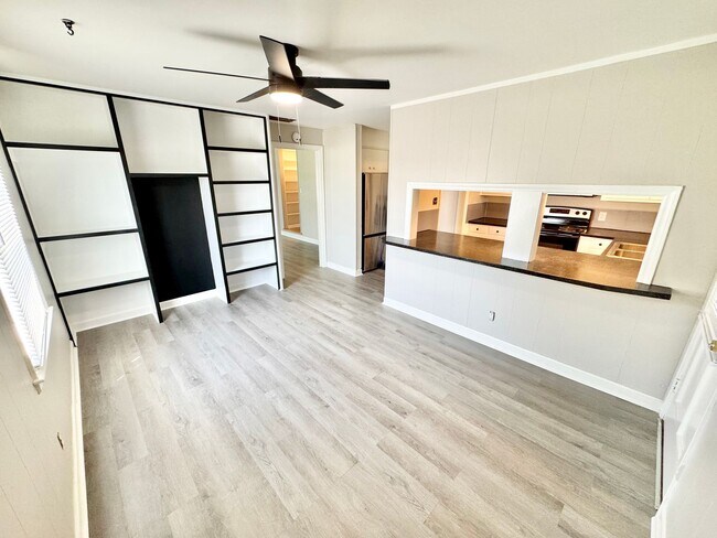 Foto del edificio - 224 28th Ave Pl NE