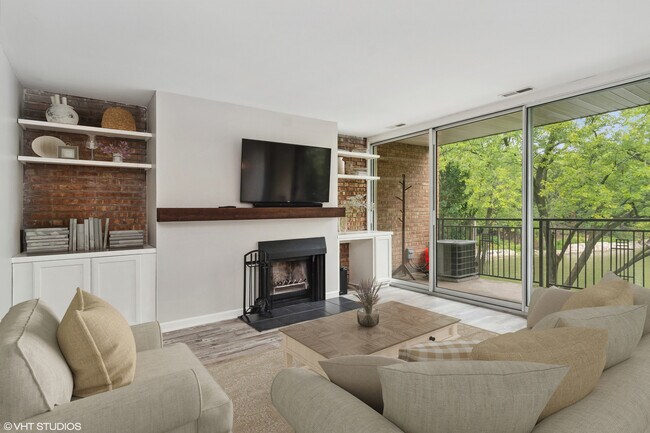 Foto del edificio - 1601 Fairway Dr