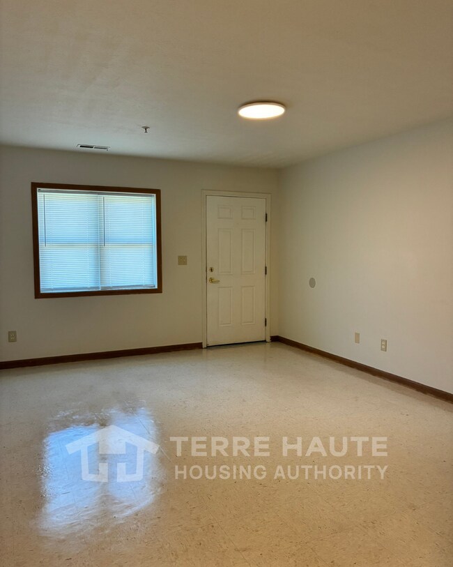 Foto del edificio - 275 N 18th St