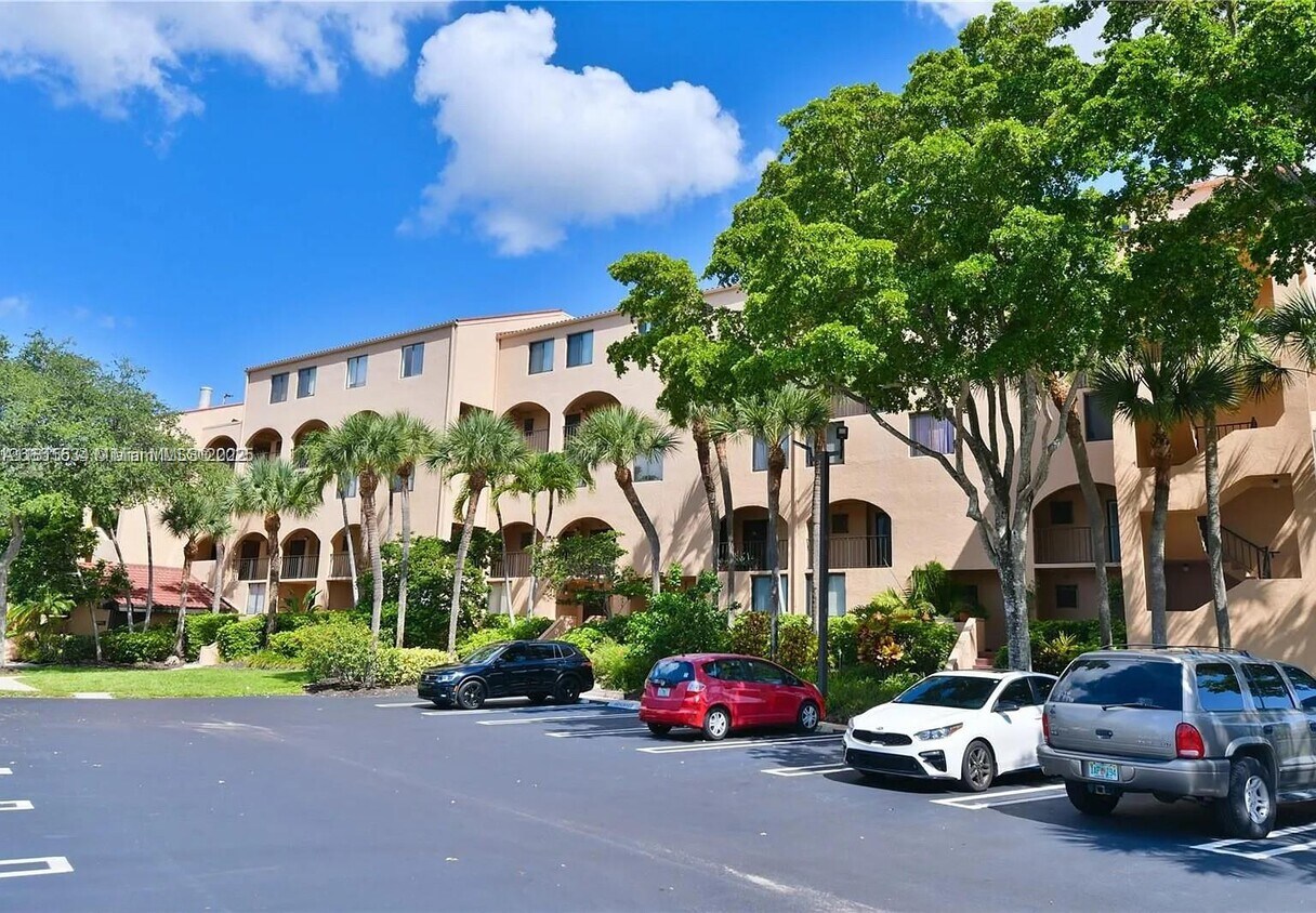 Primary Photo - 755 Dotterel Rd