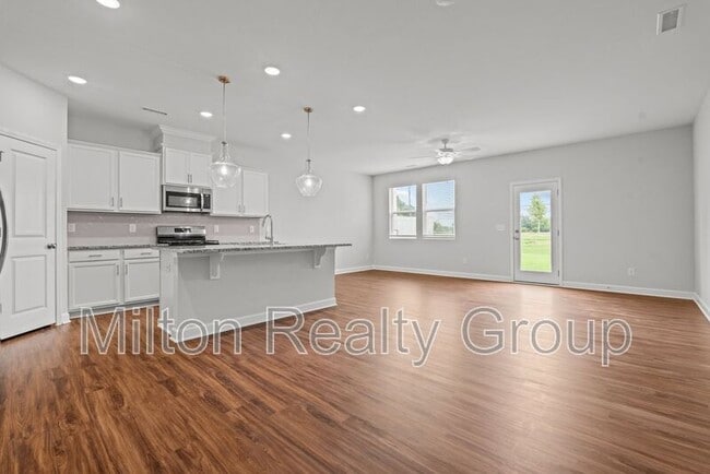 Foto del edificio - 45 Village Edge Dr