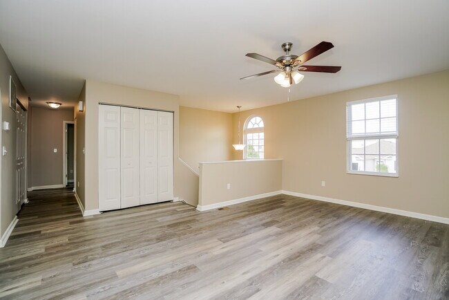 Foto del edificio - 6303 Greenhaven Ave