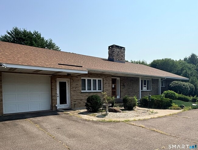 Building Photo - 307 N Rd