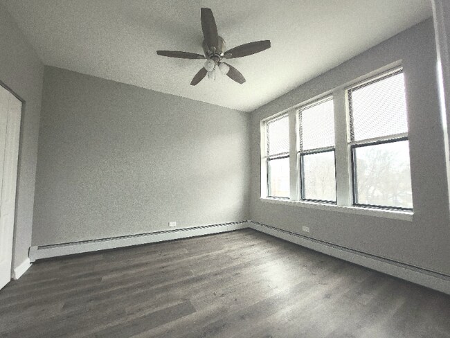 Foto del edificio - 5657 W Washington Blvd