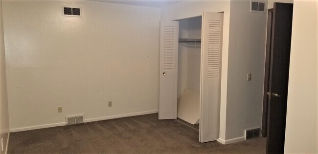 Foto del edificio - 7340 Portage St NW