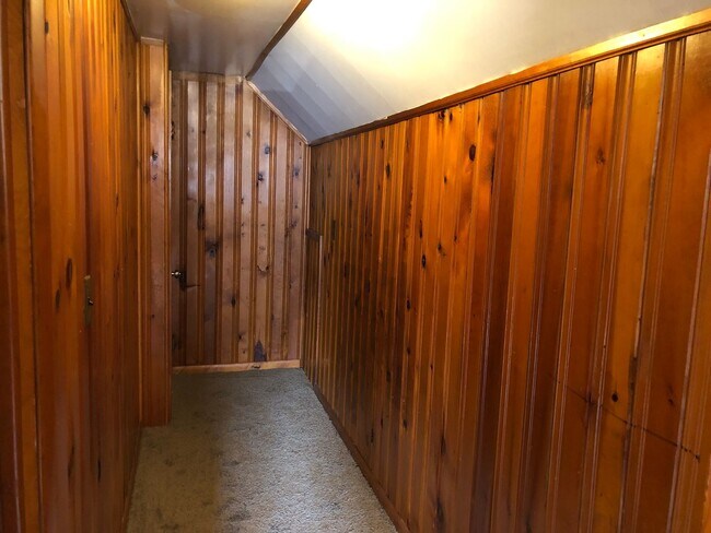 Building Photo - 3/1 in Garfield Heights