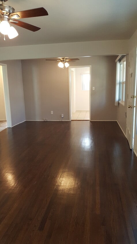 Primary Photo - Charming 2bdrm duplex near La Mesa Village!
