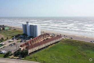Building Photo - 7312 Seawall Blvd