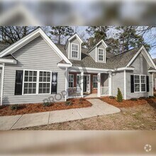 Building Photo - 204 Sedgefield Dr