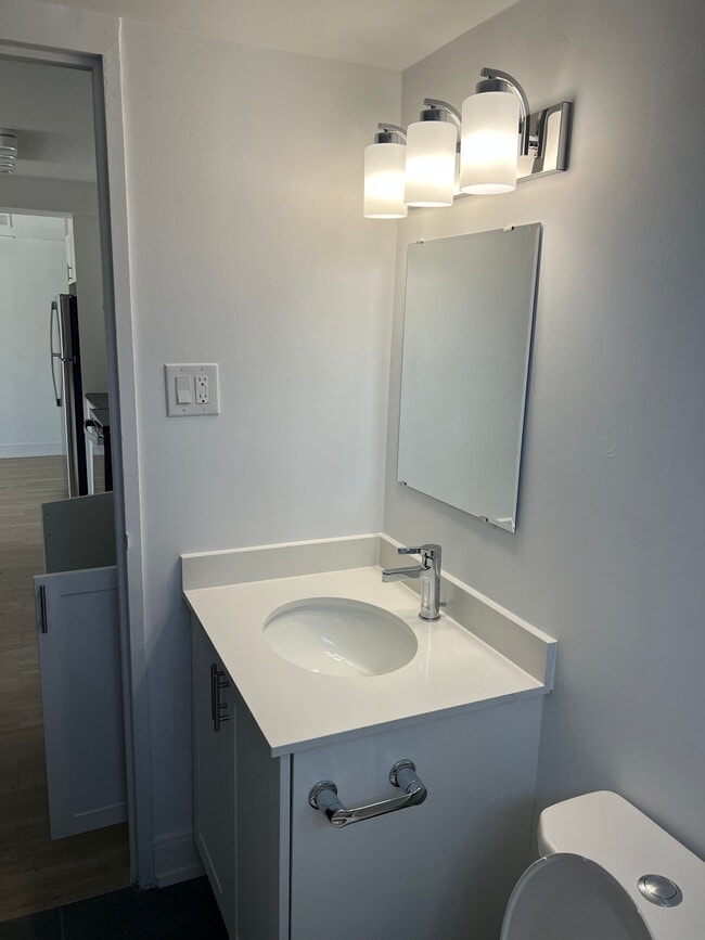 Photo du bâtiment - 2124 Ghent Ave