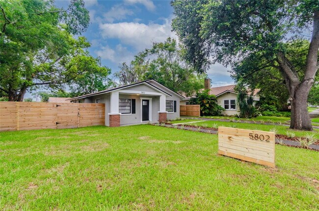 Building Photo - "Historic Seminole Heights 3-Bed, 2-Bath H...