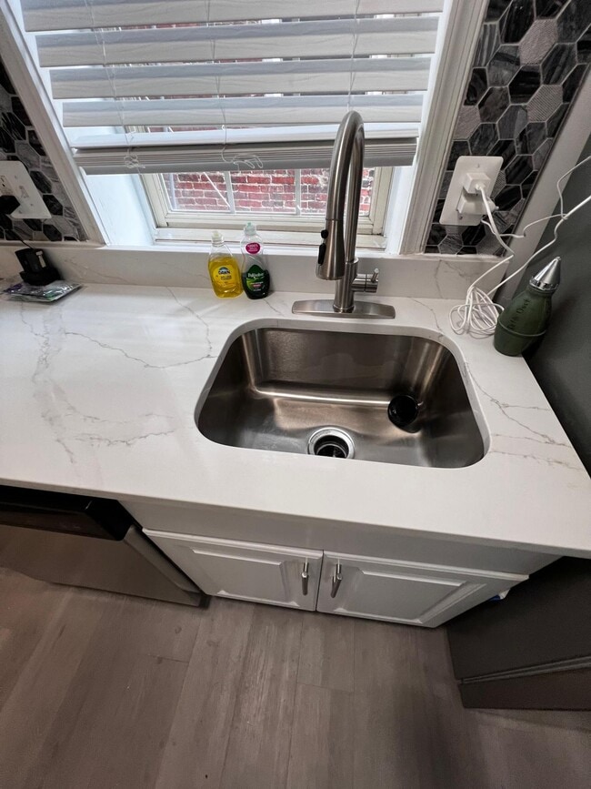 New Granite Counter tops - 2448 Lakeview Ave