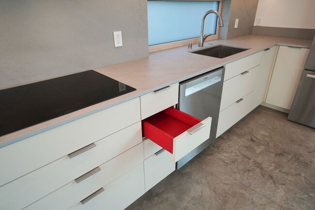 Building Photo - 12529 Wagner St