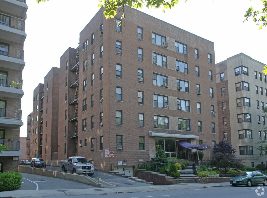 Tibbets Park Apartments in White Plains, NY