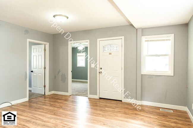 Foto del edificio - 2 bedroom home now available