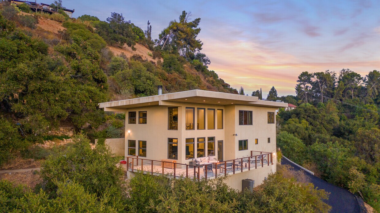 21140 Colina Dr, Topanga, CA 90290 House Rental in Topanga, CA