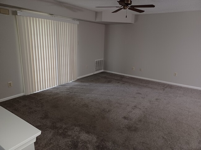 Living room - View 1 - 2208 Clark Ct