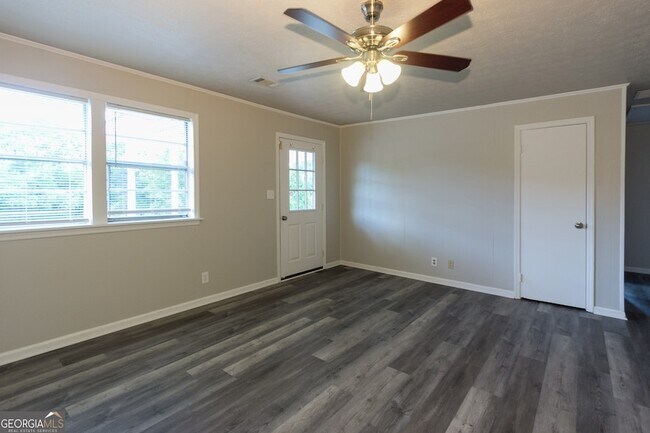 Building Photo - 1312 Cooper Rd