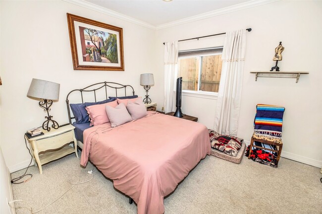 Building Photo - 3011 Houston Ave