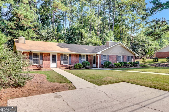 Building Photo - 135 Belle Dr