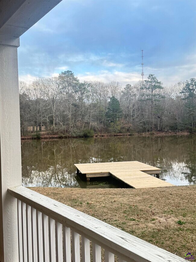 Foto del edificio - 5817 Thomaston Rd