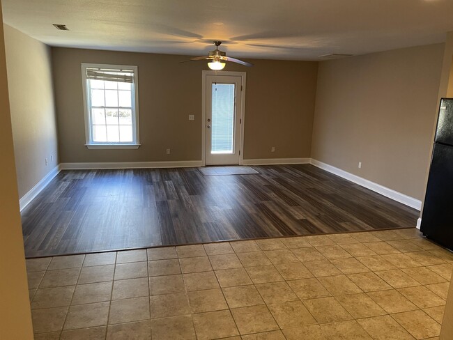 Building Photo - 132 Brown Estates Dr