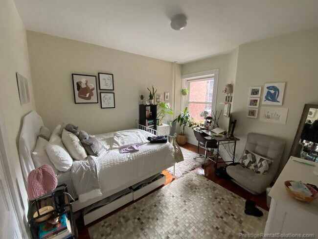 Foto del edificio - 1589 Beacon St