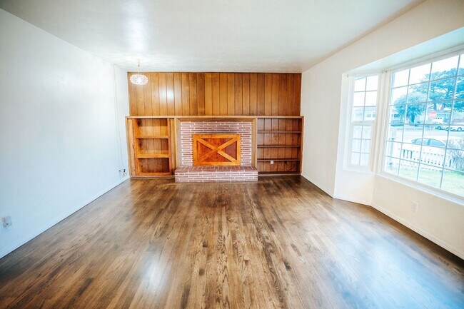 Foto del edificio - 3310 G St