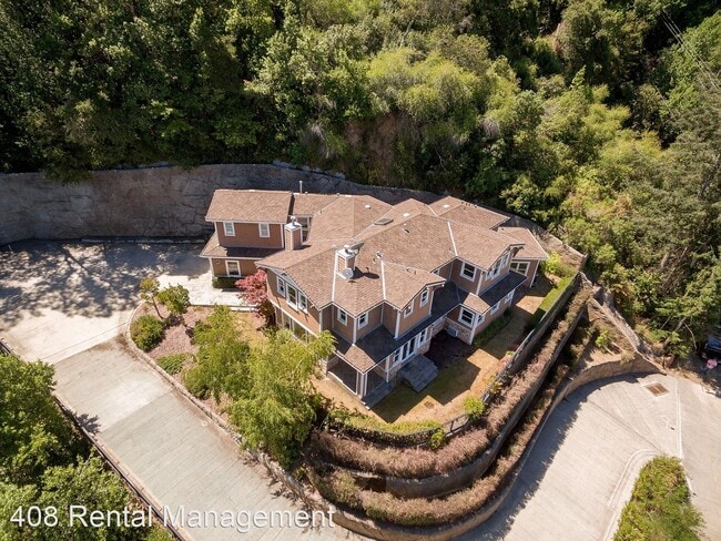Building Photo - 5 br, 5.5 bath House - 20887 Kittridge Road