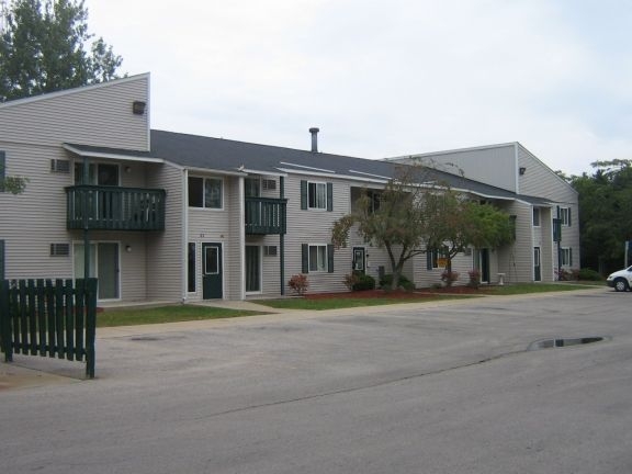 Primary Photo - Cherry Hill Apartments