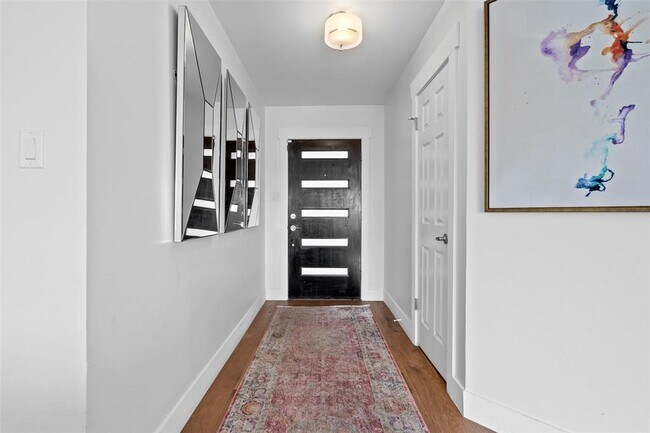 Foto del edificio - 6302 Colina Ln