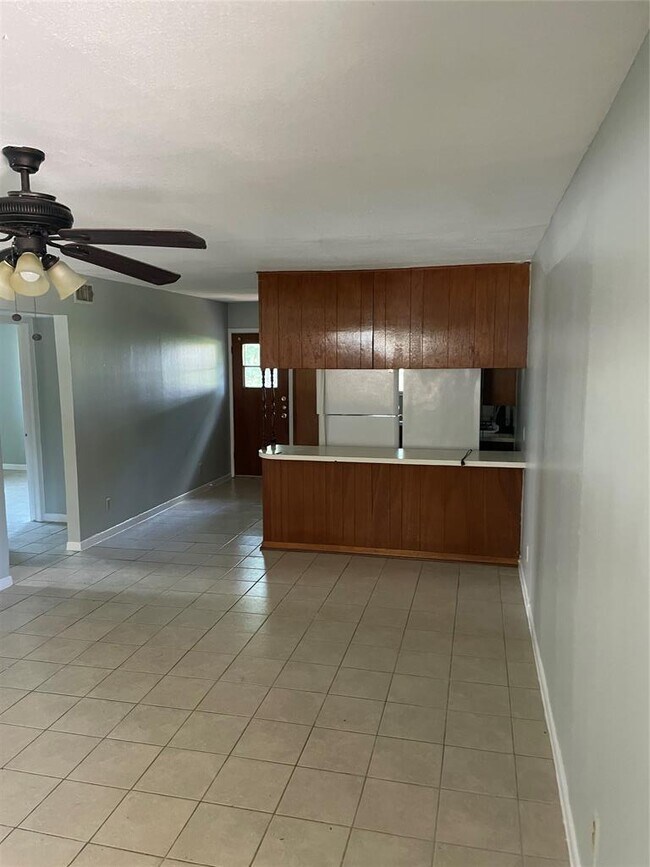 Foto del edificio - 7402 Southgate Ln