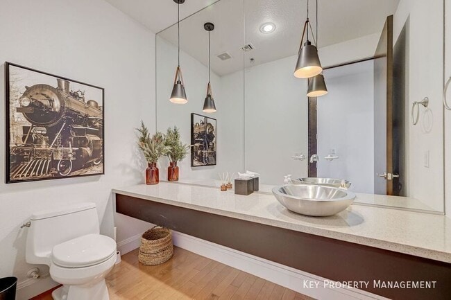 Foto del edificio - 11441 Allerton Park Dr