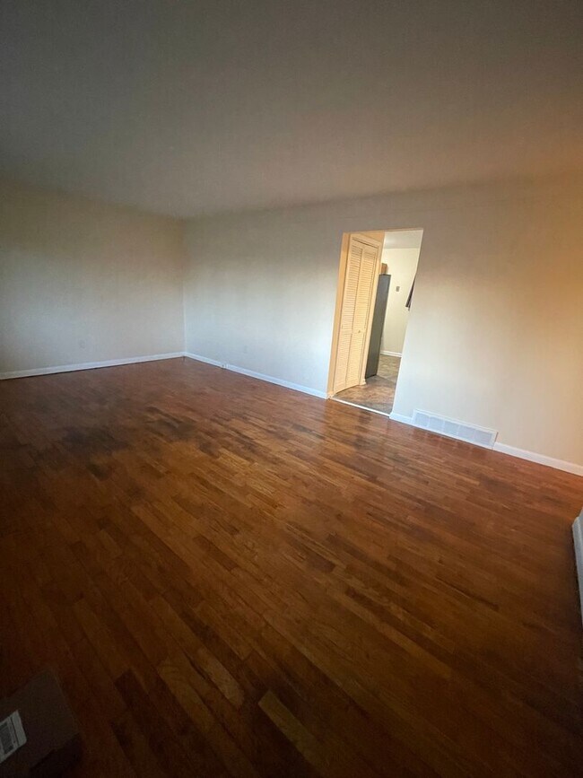 Foto del edificio - Three Bedroom Ranch Home - AA/Pittsfield Township