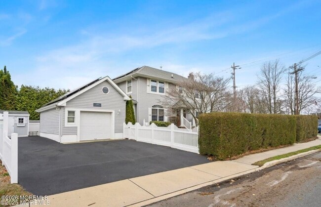 Building Photo - 146 Bath Ave