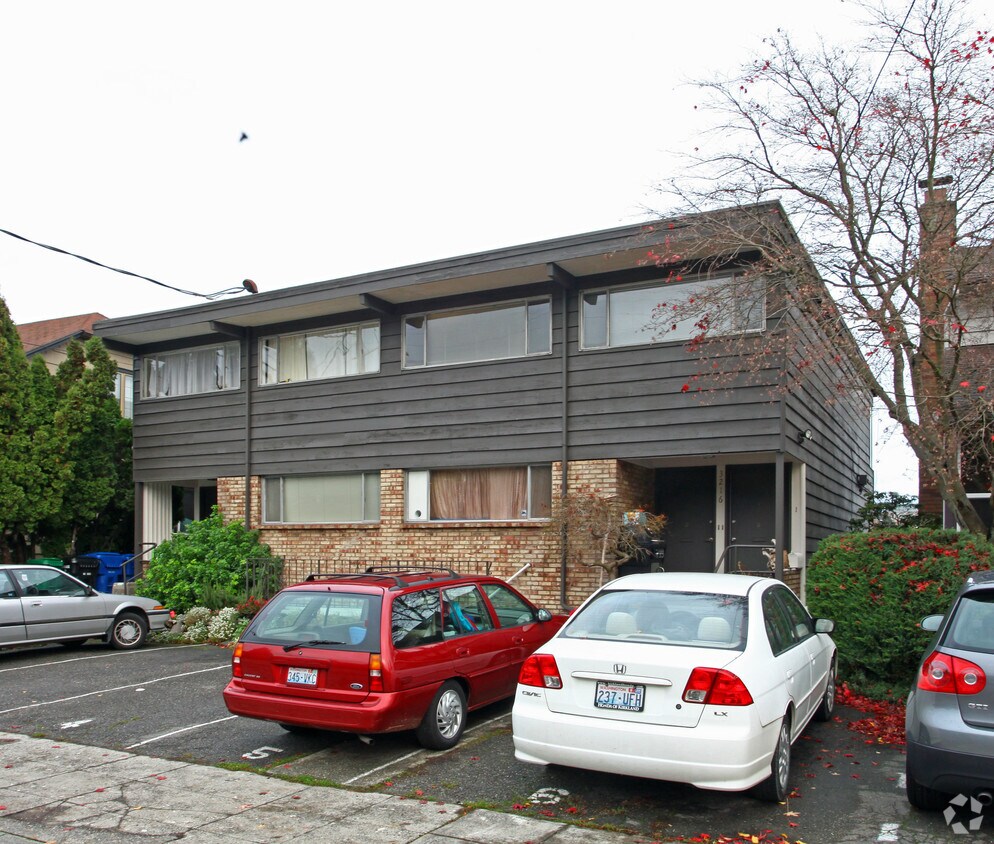 Primary Photo - Portage Bay View Apartments