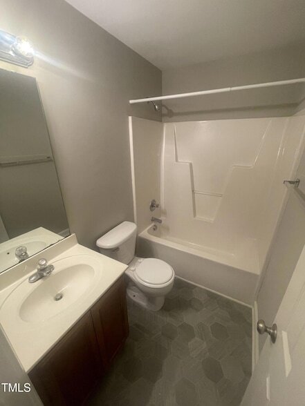 Building Photo - 4016 Landover Ln