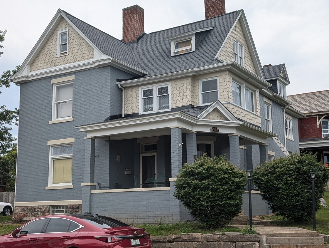 Primary Photo - 45 Ben Lomond St