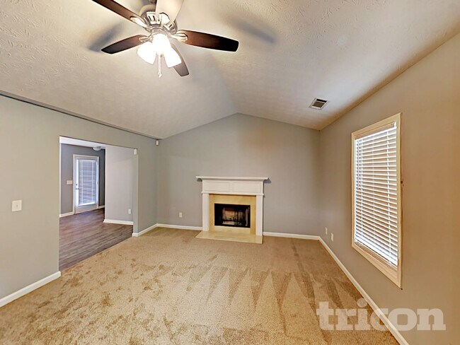 Building Photo - 140 Oak Meadows Dr