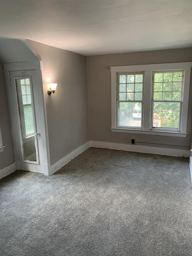Foto del edificio - 11606 Castlewood Ave