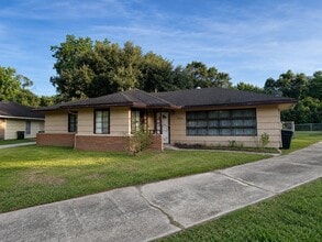 Building Photo - 5522 Nassau Rd