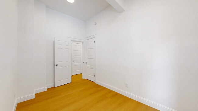 Foto del edificio - 3099 Washington St