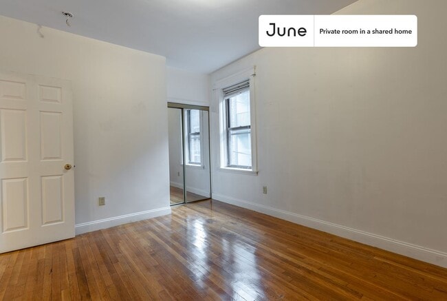 Building Photo - Room in Shared 4 bed/2 bath home