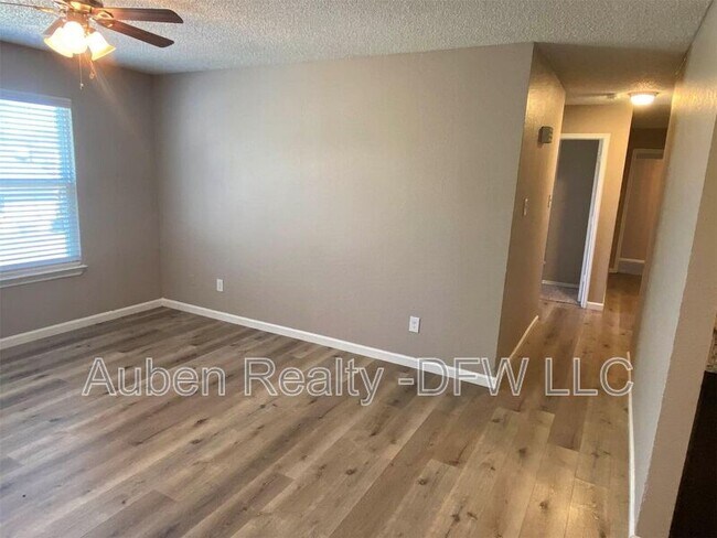 Foto del edificio - 319 SE 3rd St