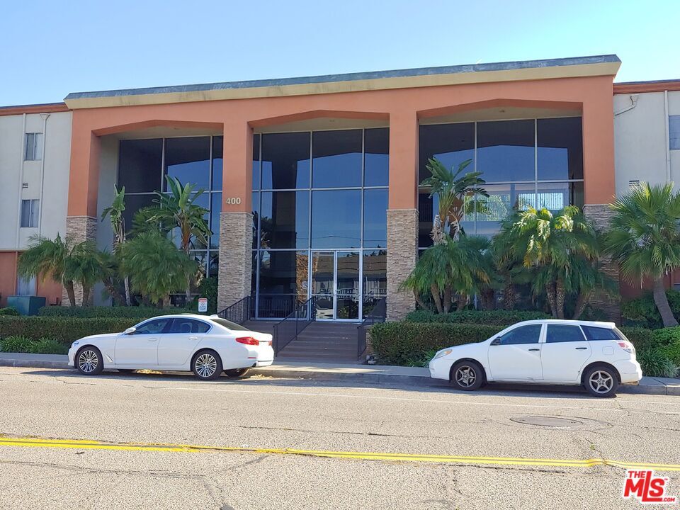 400 N Acacia Ave Unit B18, Fullerton, CA 92831 Room for Rent in