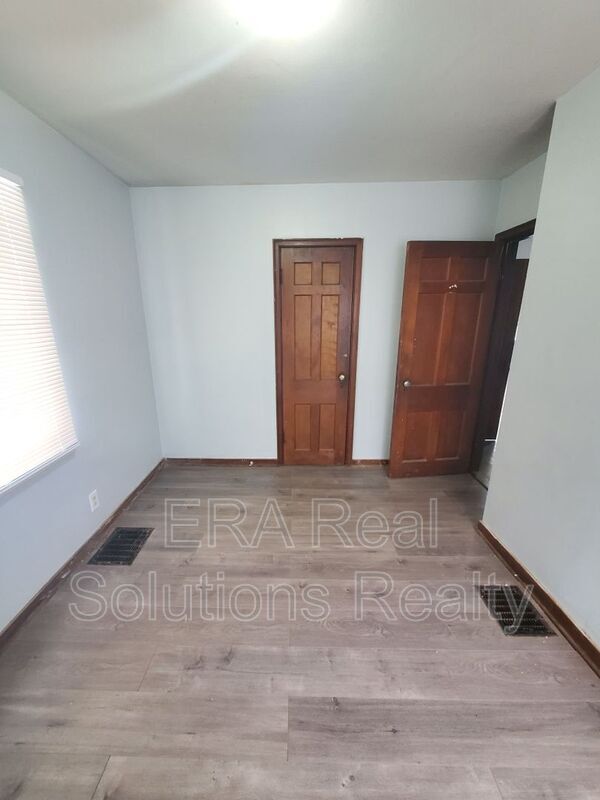 Foto del edificio - 258 N Virginialee Rd