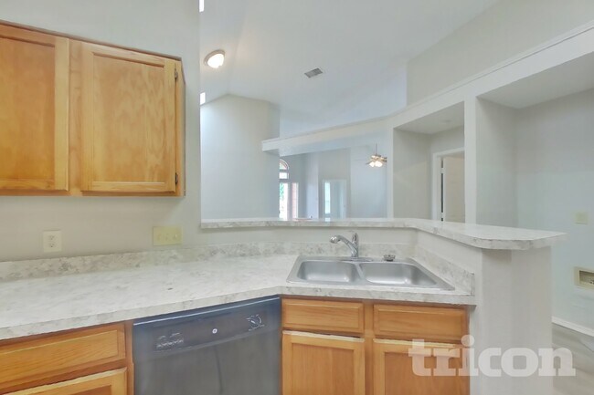 Foto del edificio - 908 Winchester Ln