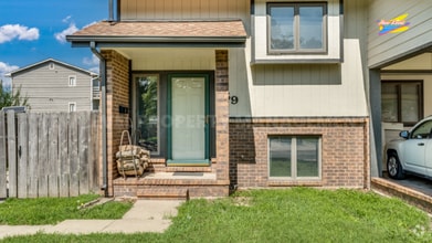 Building Photo - 759 N Illinois St